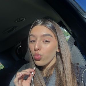 Meet your Posher, Mariana